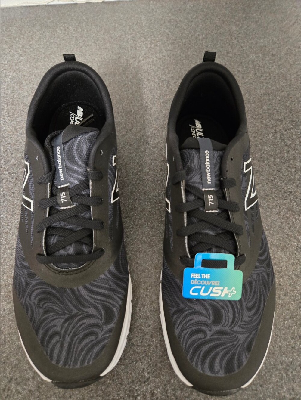Womans Wide Sneakers